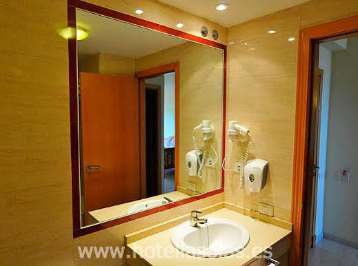 Shera Inn Hotel Алмати Екстер'єр фото