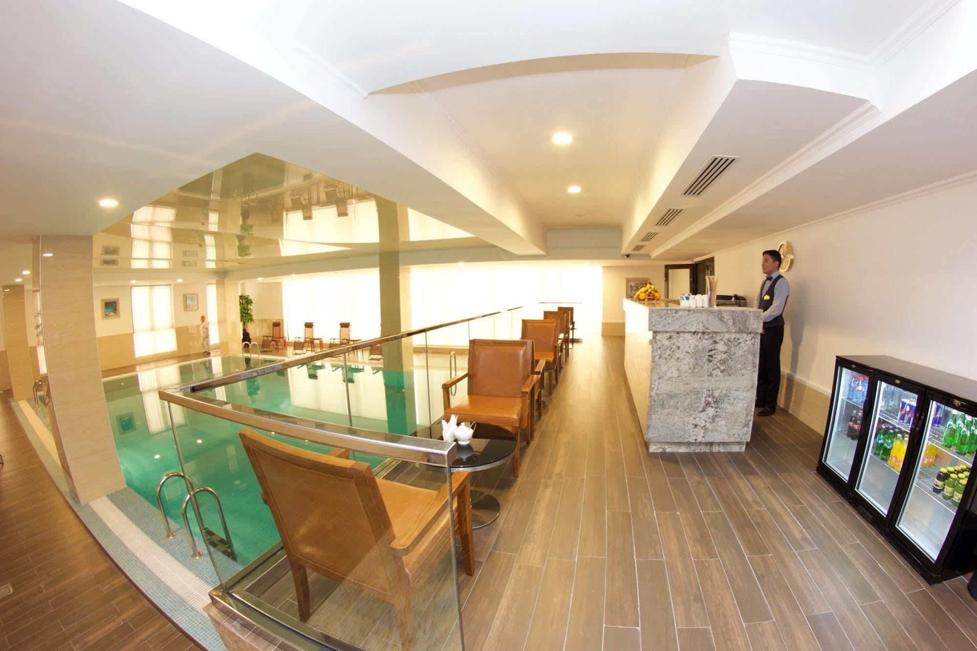 Shera Inn Hotel Алмати Екстер'єр фото